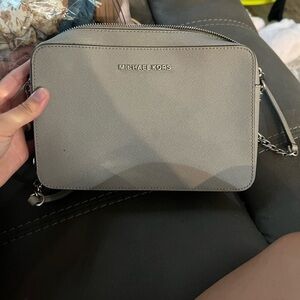 Micael Kors crossbody purse